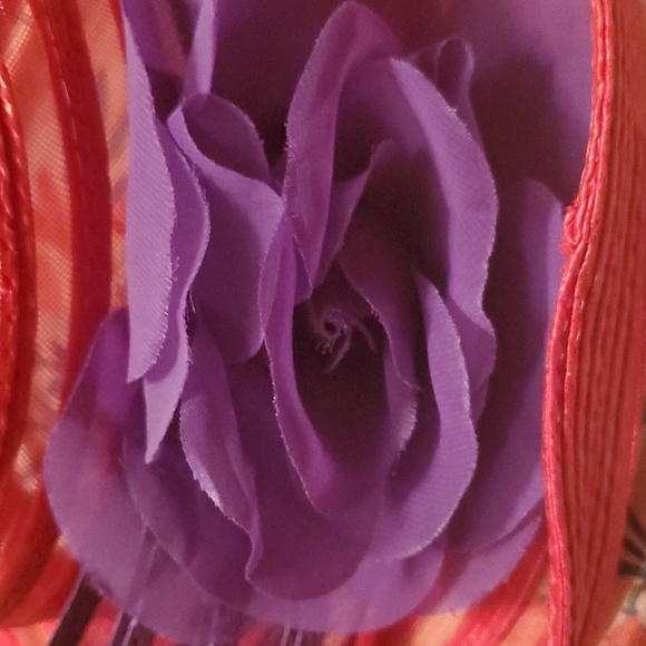 Red hat - Picture 2 of 4